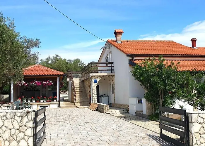 게스트하우스 Ankica Polje (Krk)