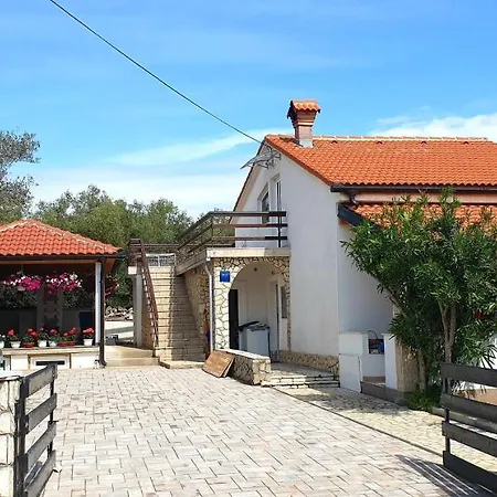 Casa de hóspedes Ankica Polje (Krk)